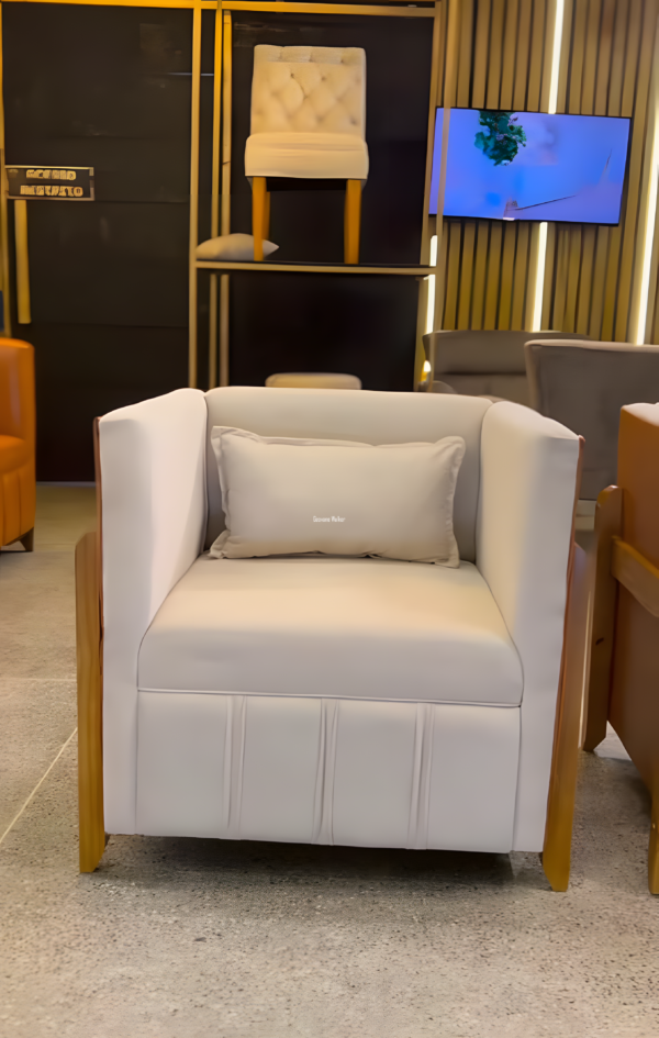 Poltrona – Modelo Roma